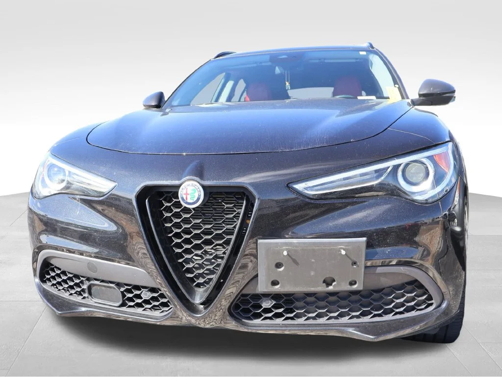 Used 2020 Black Alfa Romeo Ti image 4