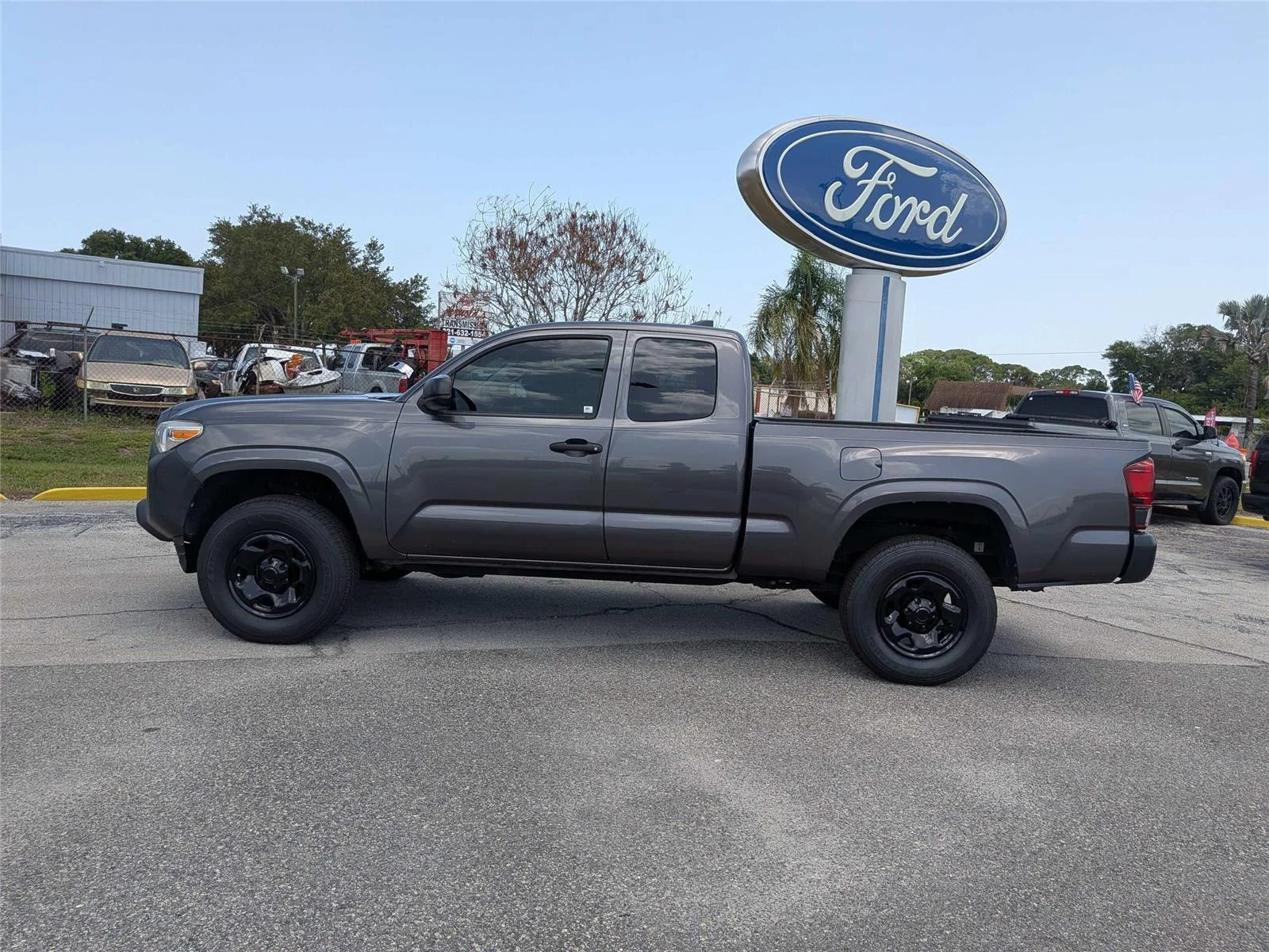 Used 2019 Silver Toyota SR image 6
