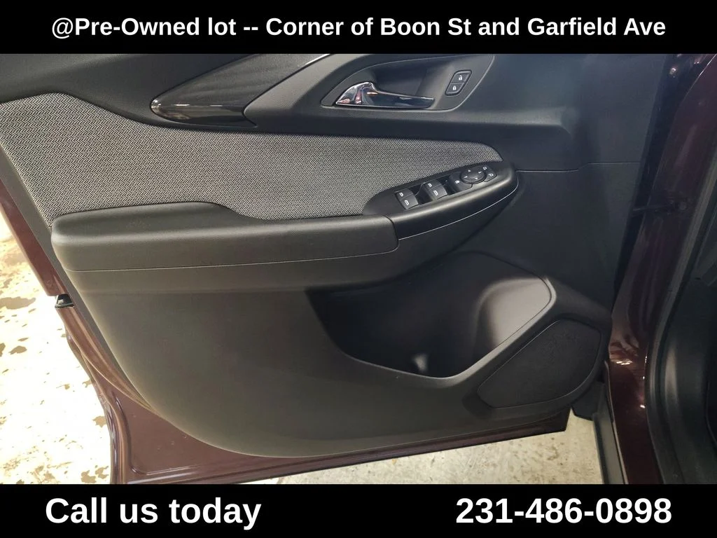 Used 2022 Red Chevrolet LT image 15