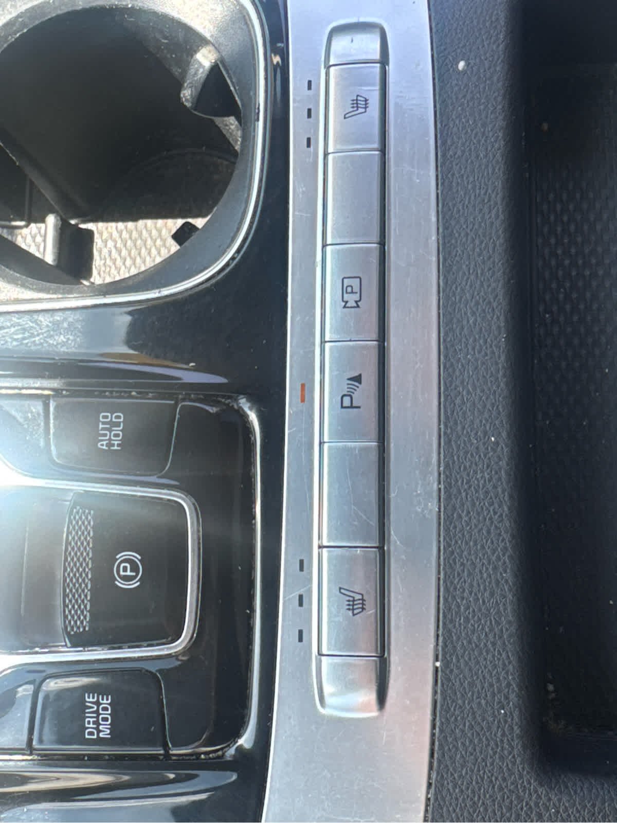 Used 2022 Snow White Pearl Kia EX image 29
