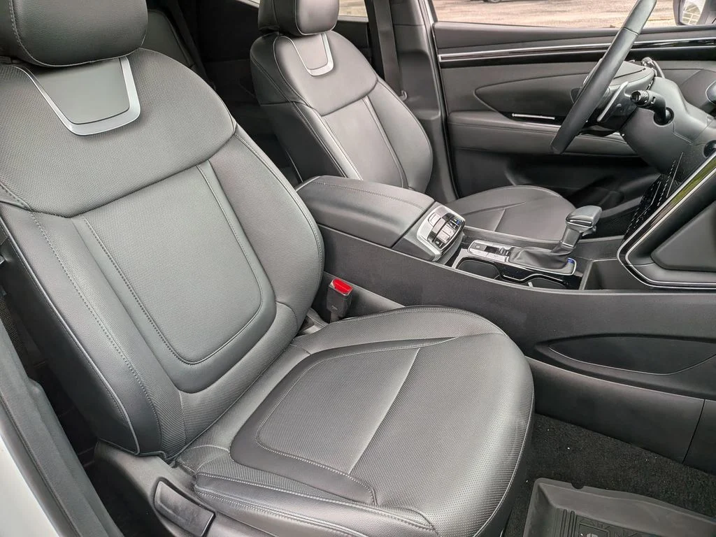 Used 2024 White Hyundai Limited image 32