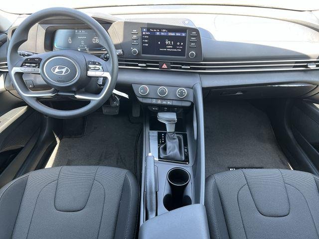 New 2026 Black Hyundai SE image 10