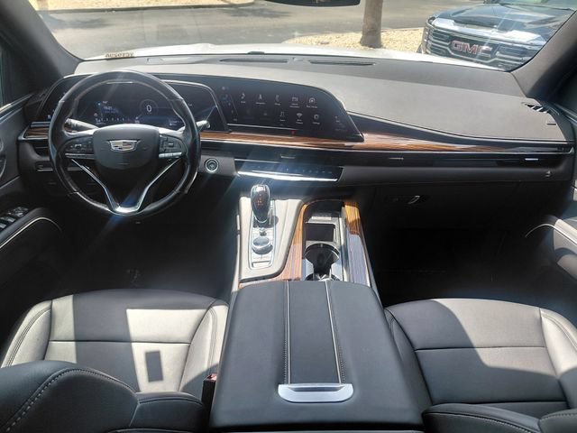 Used 2022 CRYSTAL WHITE TRICOAT Cadillac Luxury image 17