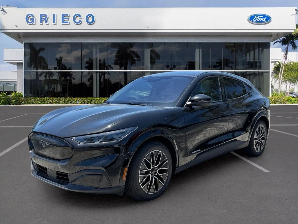 New 2026 Black Ford Premium image 3