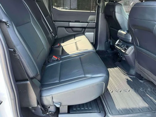 Certified Used 2024 Oxford White Ford XLT image 21