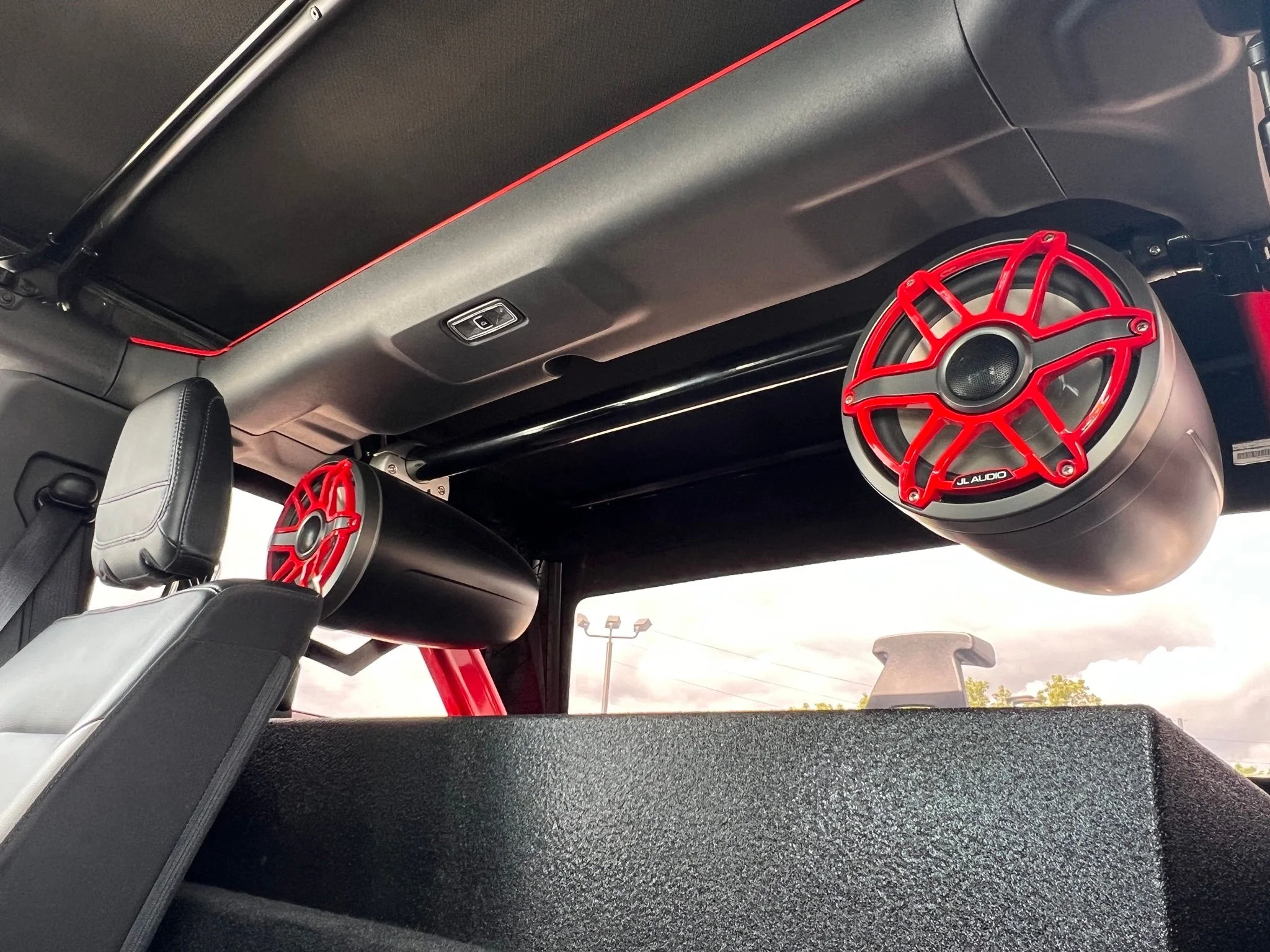 Used 2023 Red Ford Wildtrak image 24