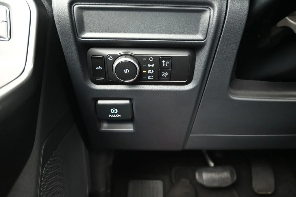 New 2026 Oxford White Ford STX® image 22