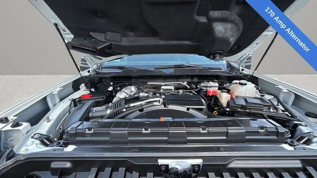Used 2025 Summit White Chevrolet LT image 33