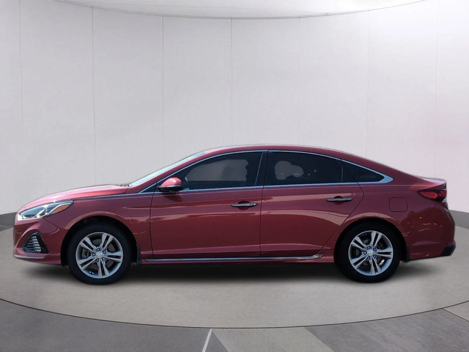 Used 2019 Quartz White Pearl Hyundai Sport image 2