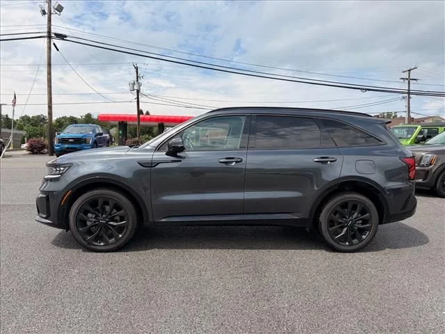 Used 2022 Gray Kia SX image 5