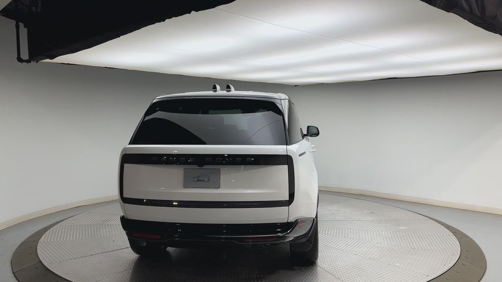 New 2026 Fuji White LAND ROVER Autobiography image 3