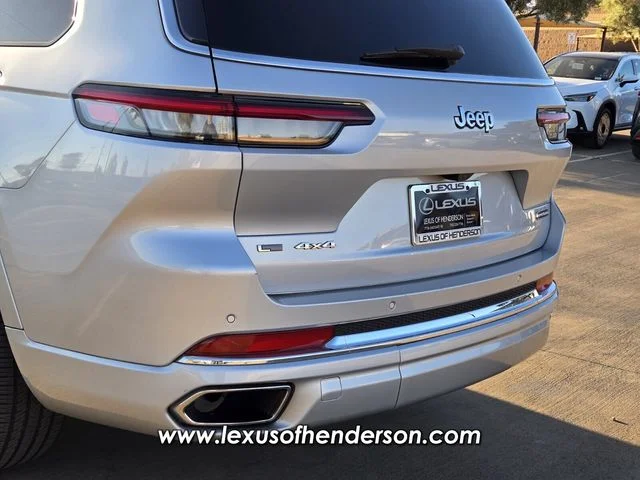 Used 2021 Silver Jeep Overland image 5
