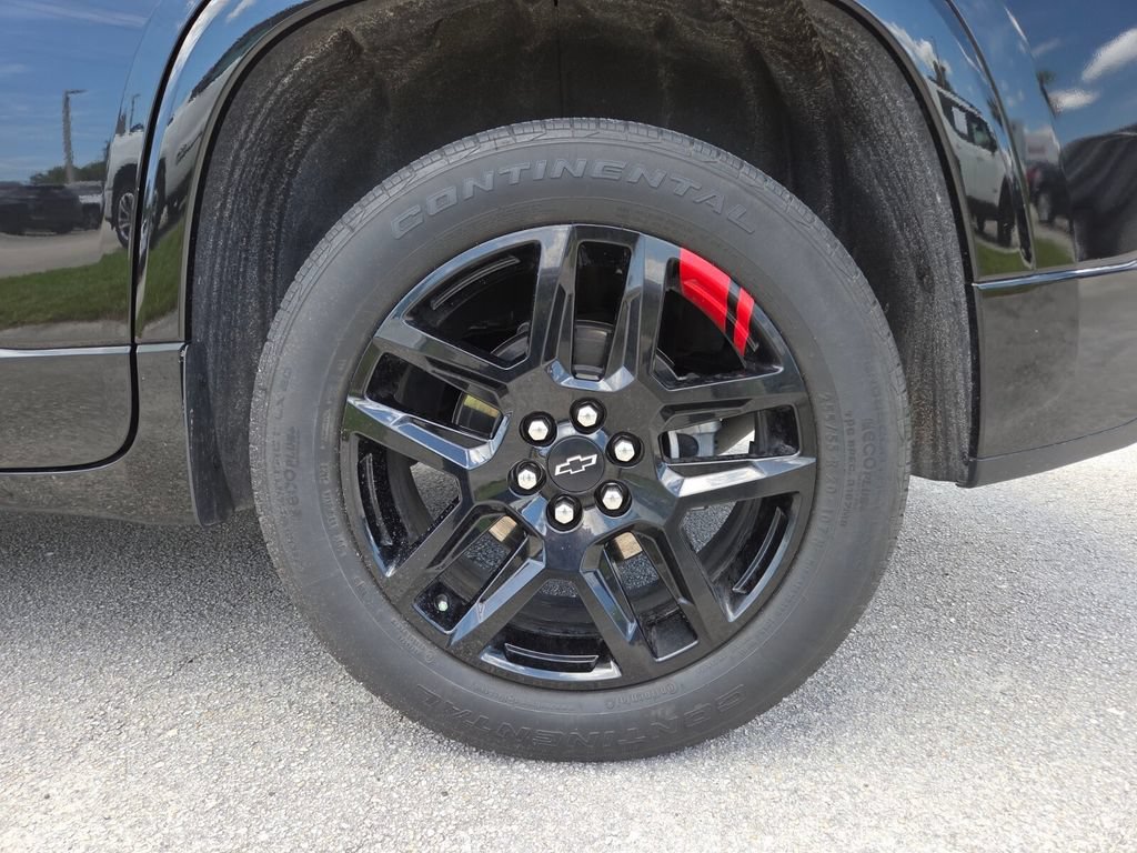 Used 2023 Mosaic Black Metallic Chevrolet Premier image 22