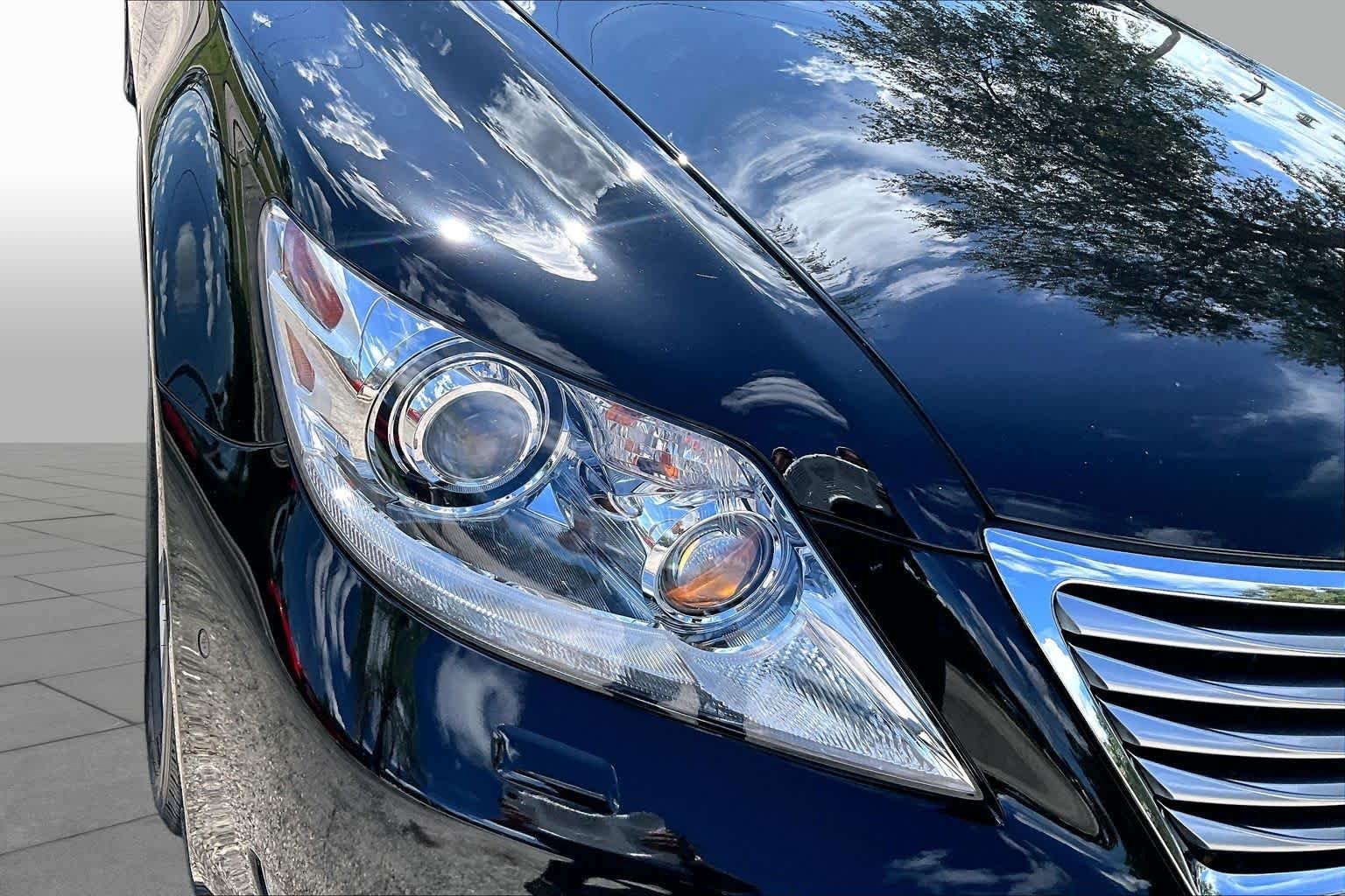 Used 2012 Obsidian Lexus  image 27
