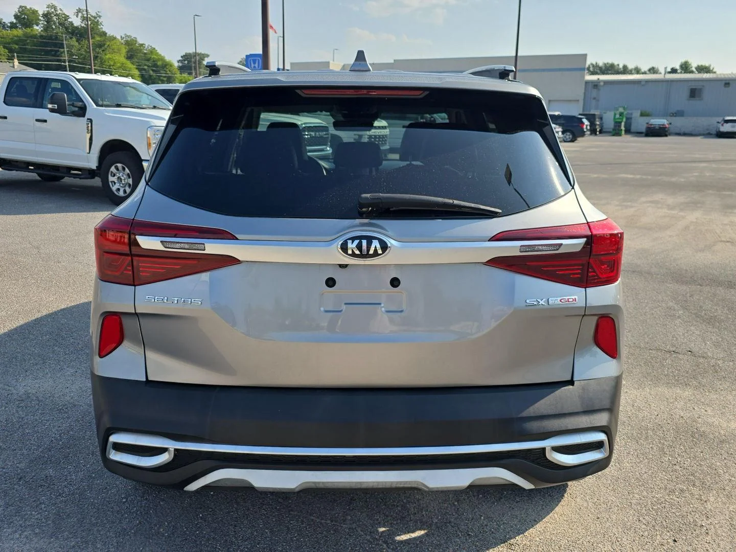 Used 2021 Steel Gray Kia SX Turbo image 4