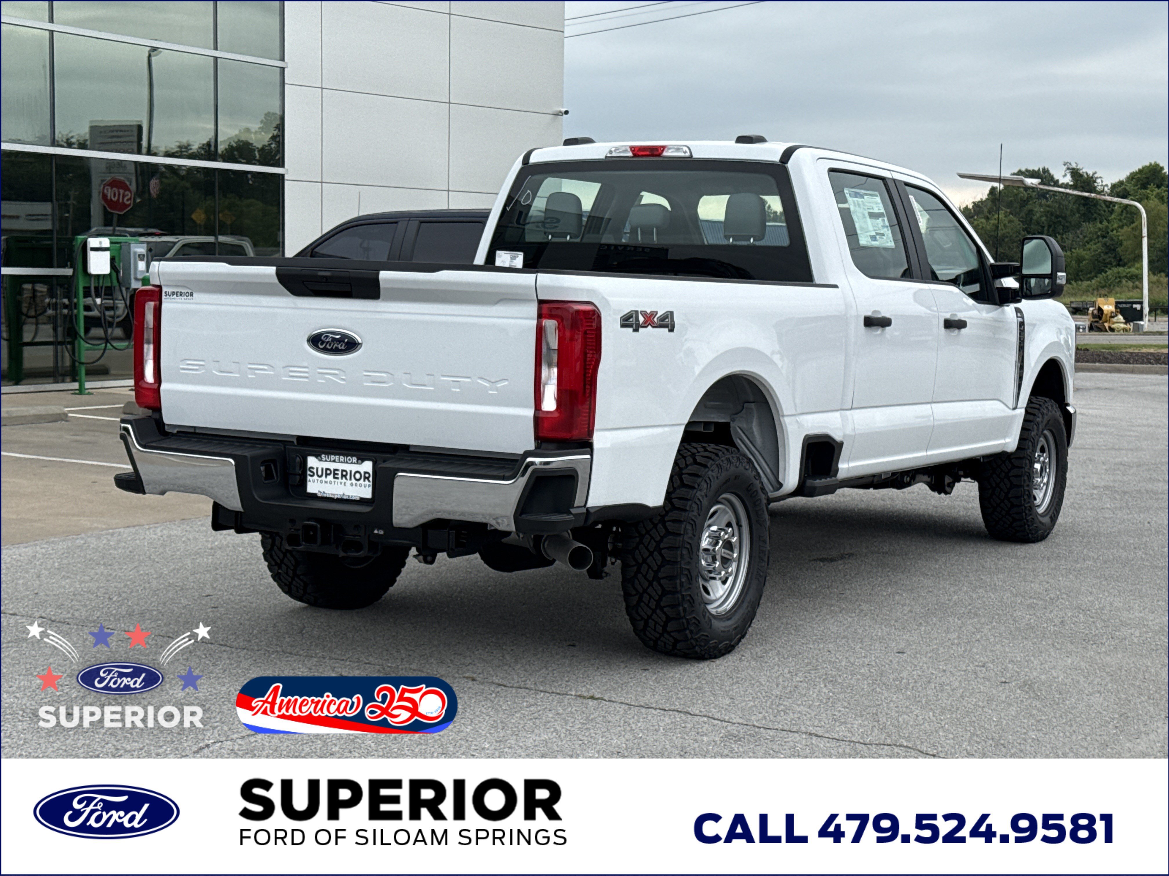 New 2026 Oxford White Ford XL 4WD image 3
