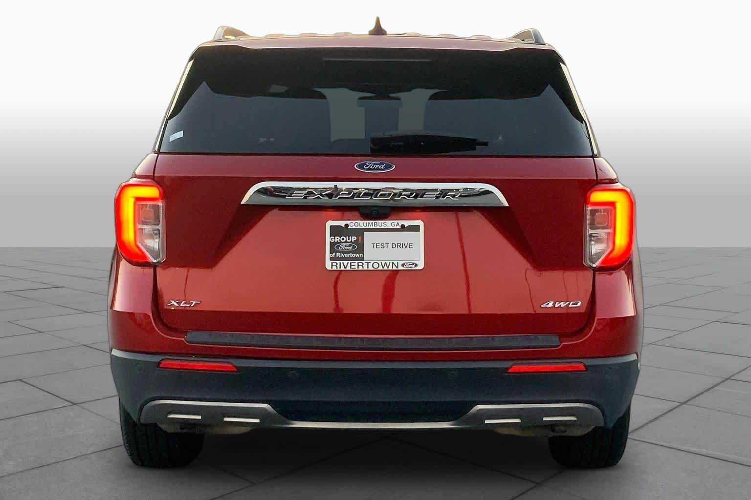Used 2021 Rapid Red Metallic Tinted Clearcoat Ford XLT image 5