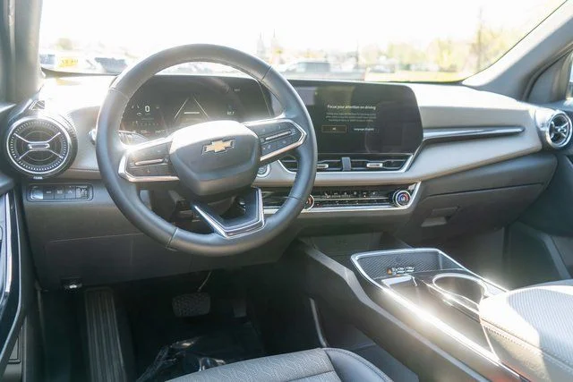 Used 2025 Blue Chevrolet LT image 13