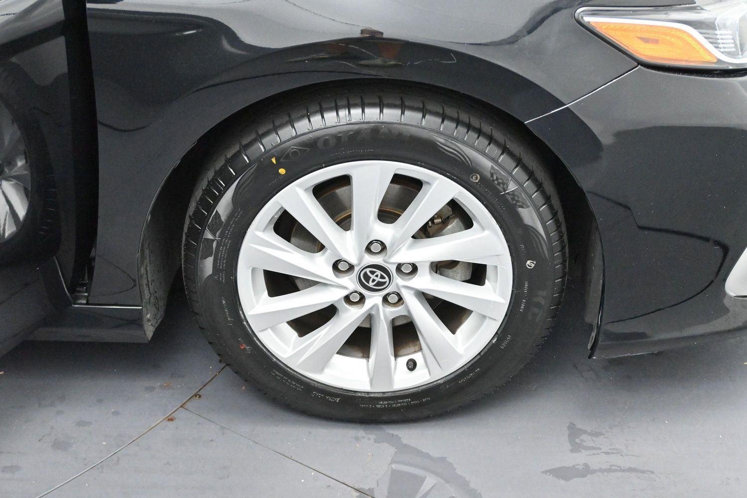 Used 2022 Midnight Black Metallic Toyota LE image 31