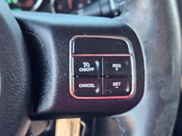 Used 2018  Jeep Unlimited Sport image 24