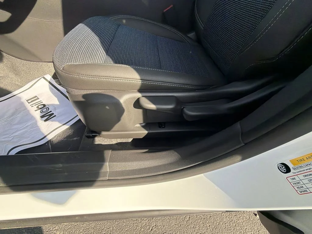 New 2026 Summit White Buick Preferred image 18