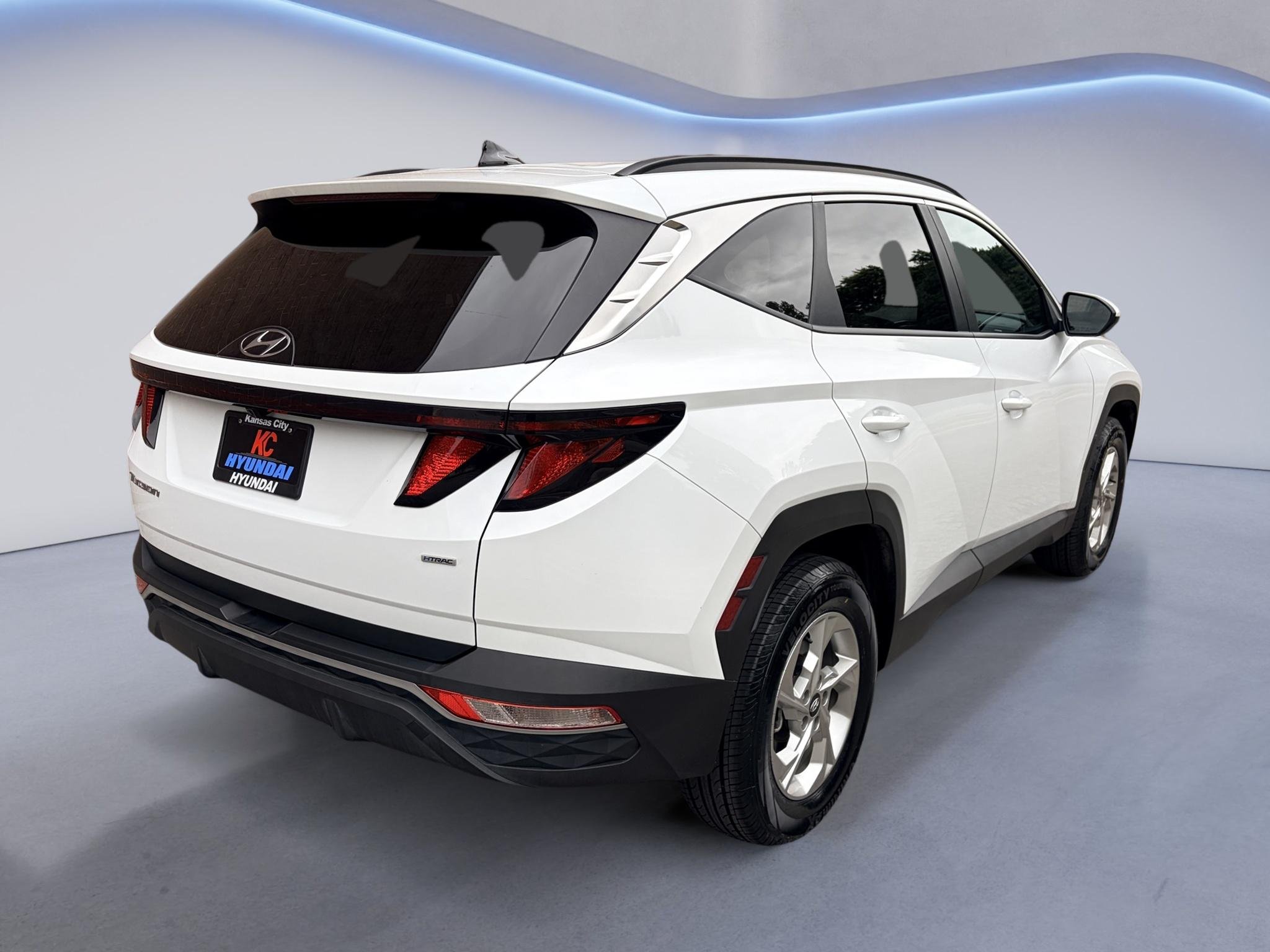 Used 2024 White Pearl Hyundai SEL image 5