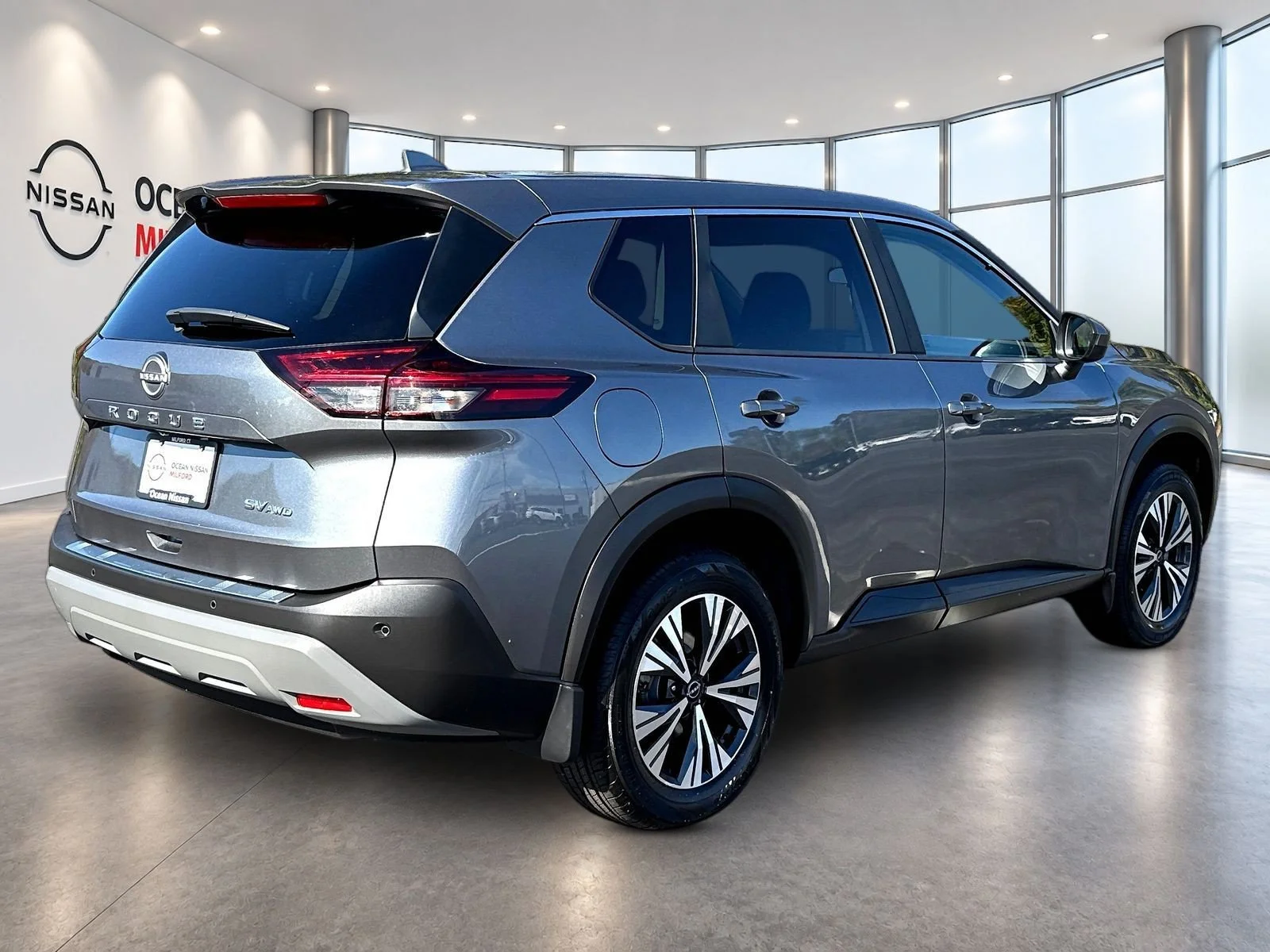 Certified Used 2023 Gun Metallic Nissan SV image 5