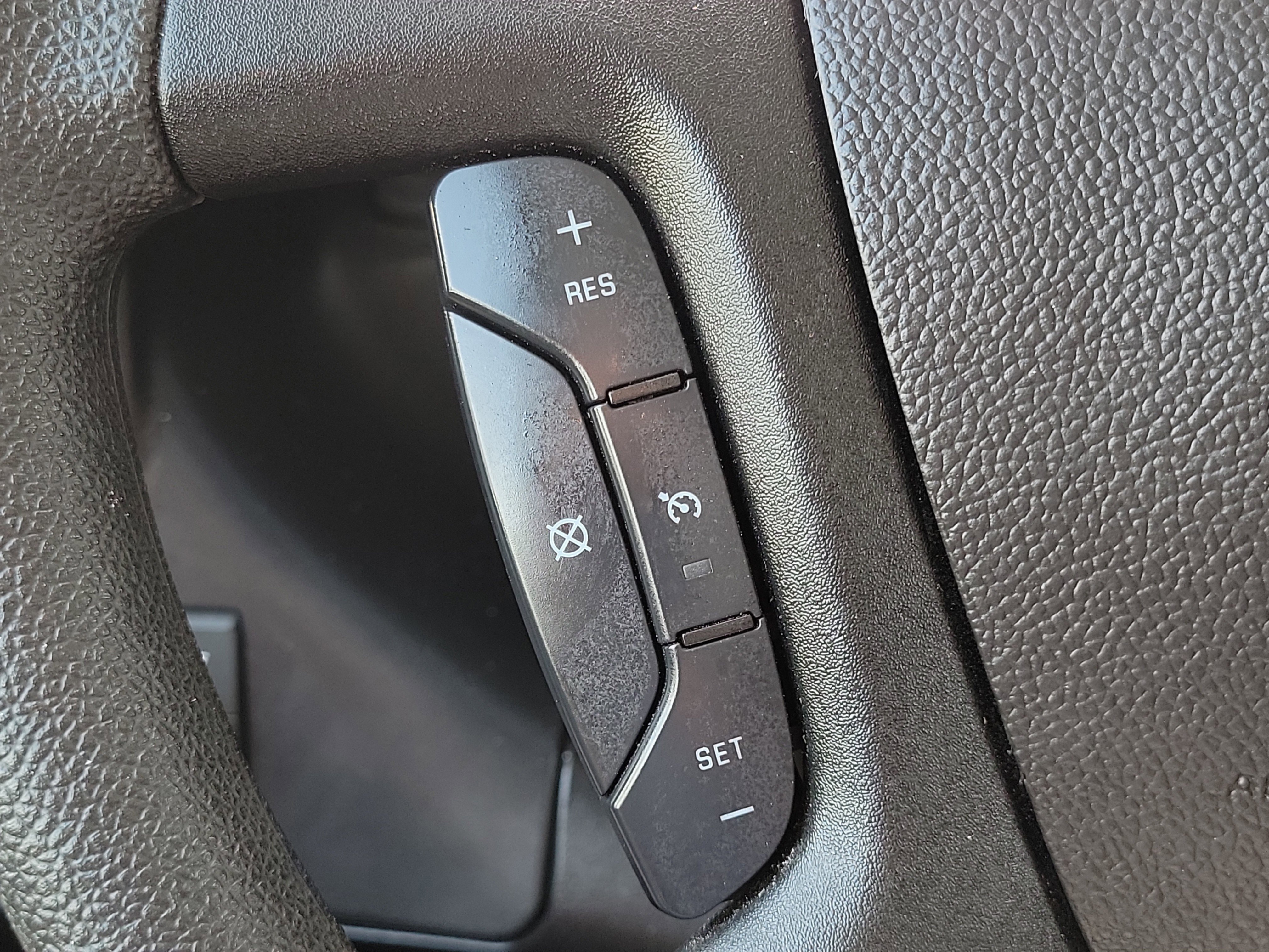 Used 2025 White Chevrolet Work Van image 19