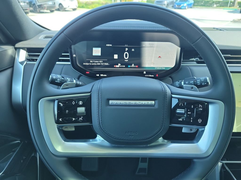 New 2026 Fuji White Land Rover SE image 29