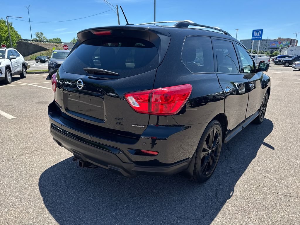 Used 2018 Black Nissan SL image 10