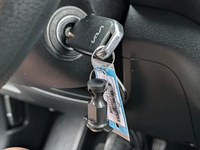 Used 2022 Gray Kia LX image 29