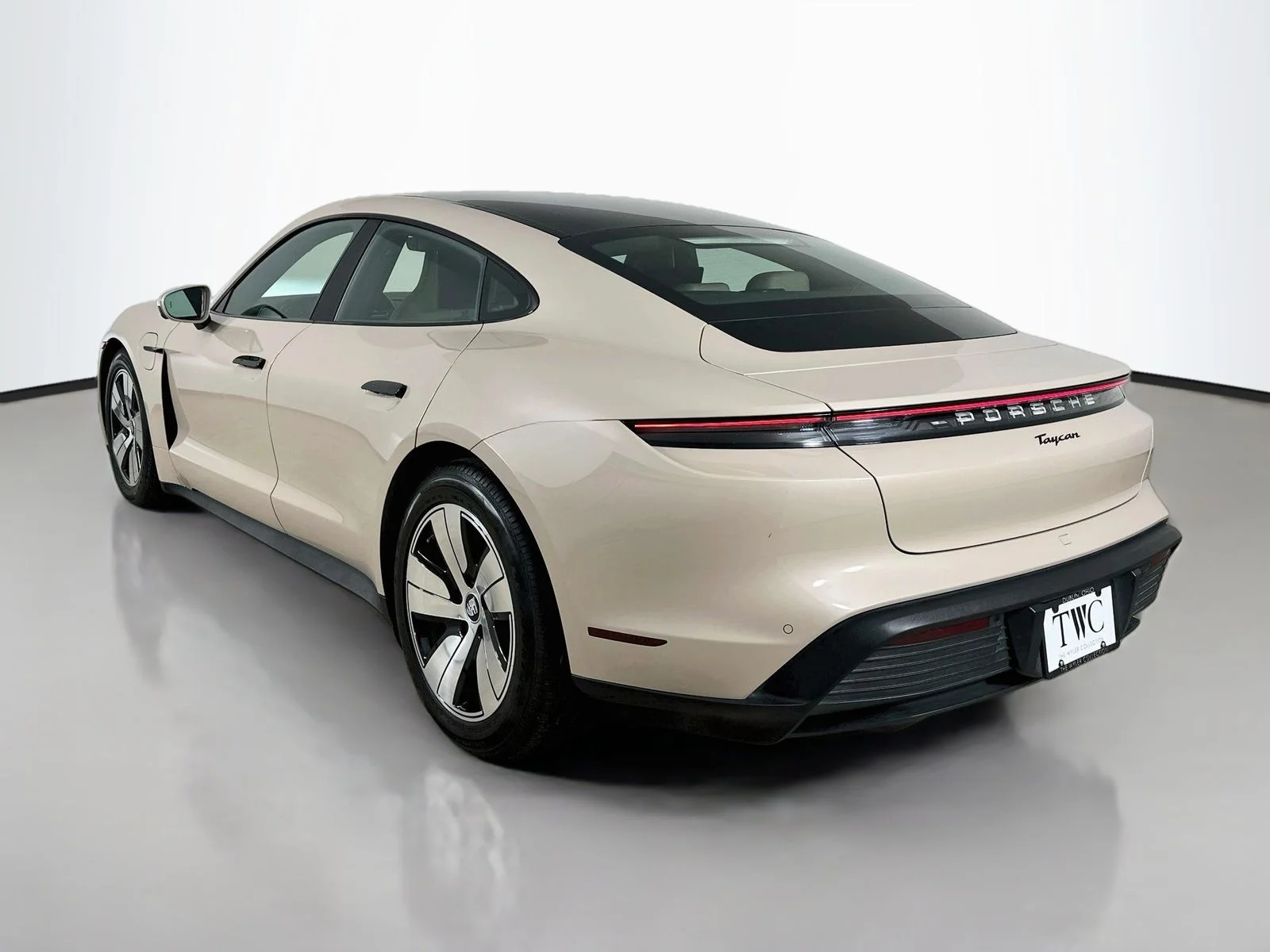 2023 Porsche Taycan Base - Photo 7