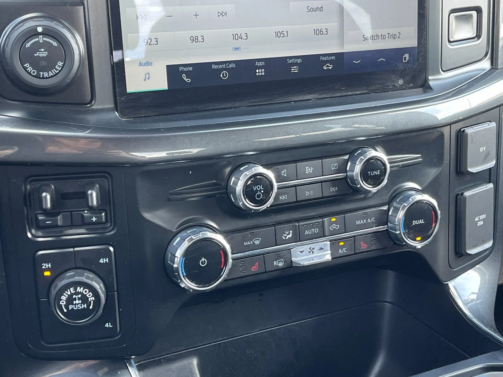 Used 2022 Gray Ford XLT image 22