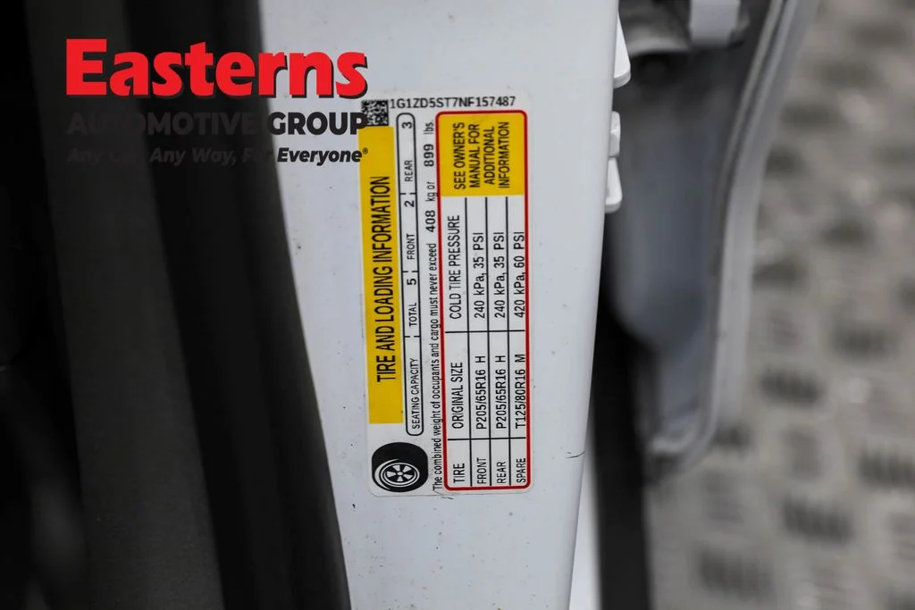 Used 2022 White Chevrolet LT image 31