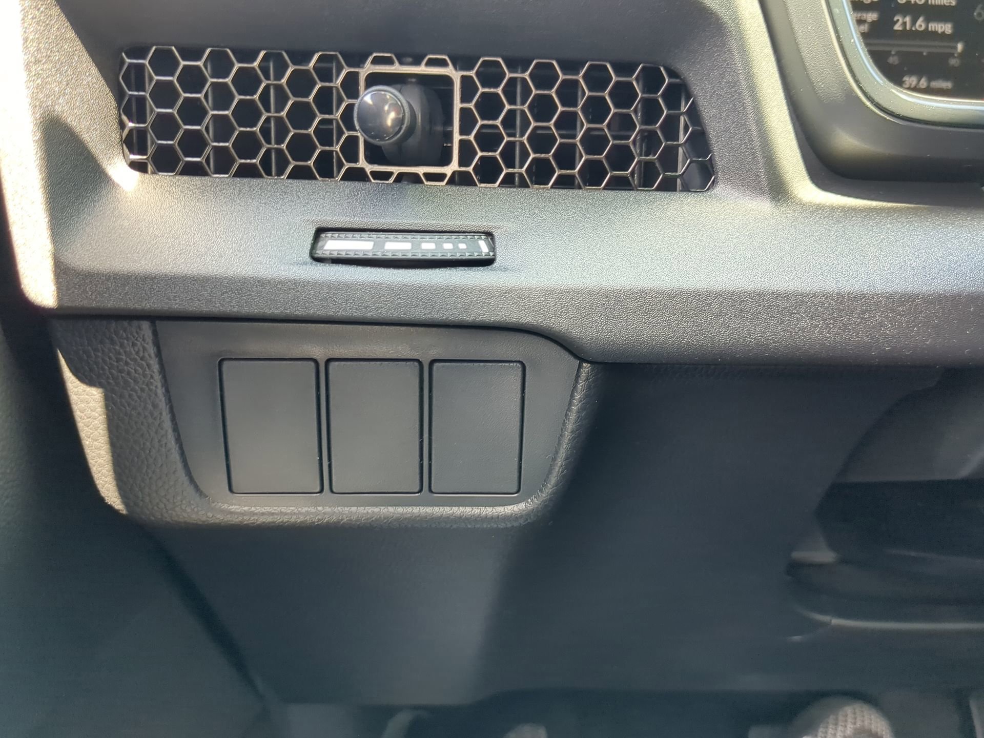New 2026 Urban Gray Pearl Honda LX image 26