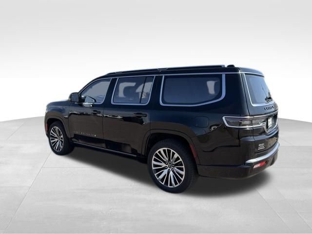 Used 2022 Black Jeep Series III image 2