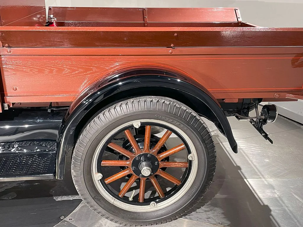 Used 2027  Ford  image 36