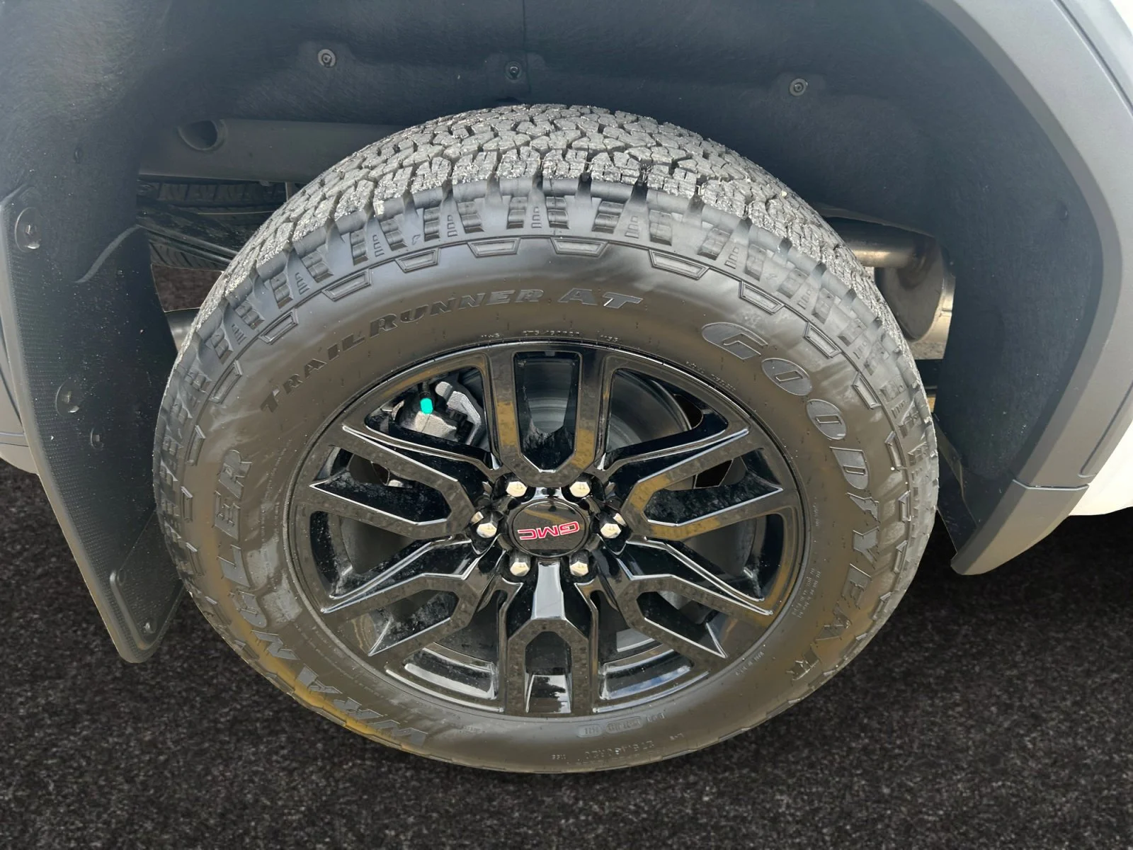 New 2026 Summit White GMC Pro image 9