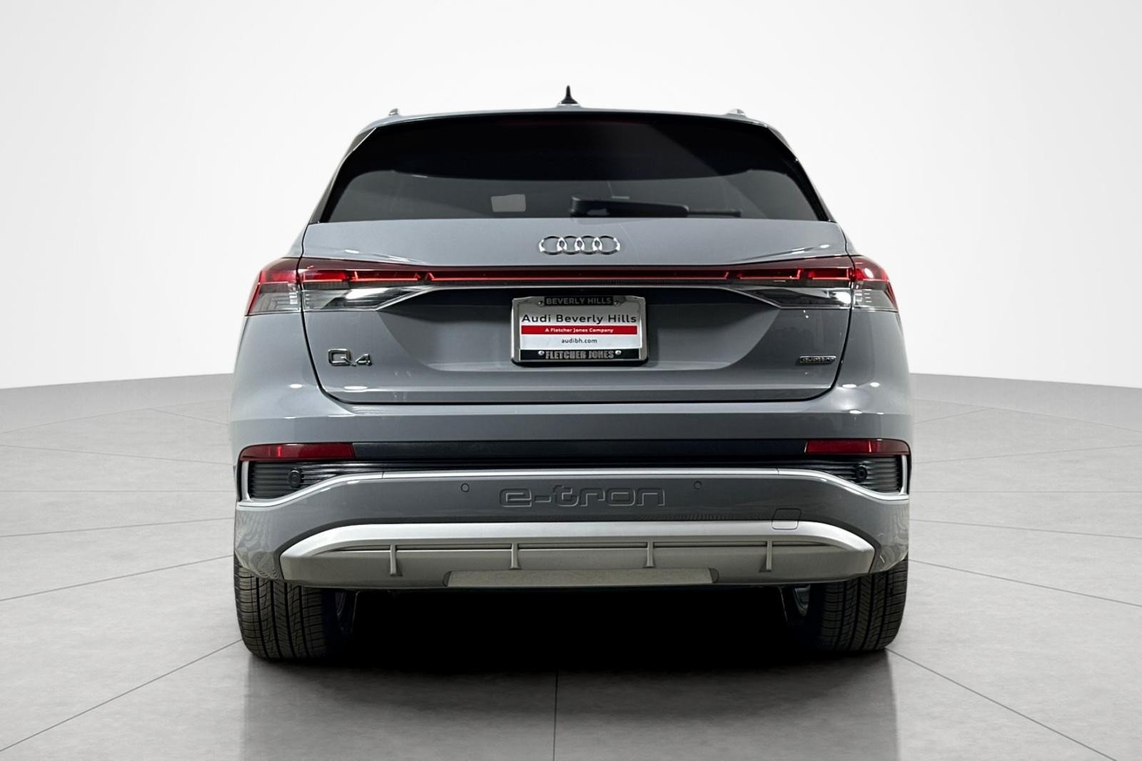 Used 2023 Pebble Gray Audi Premium Plus 50 quattro image 4