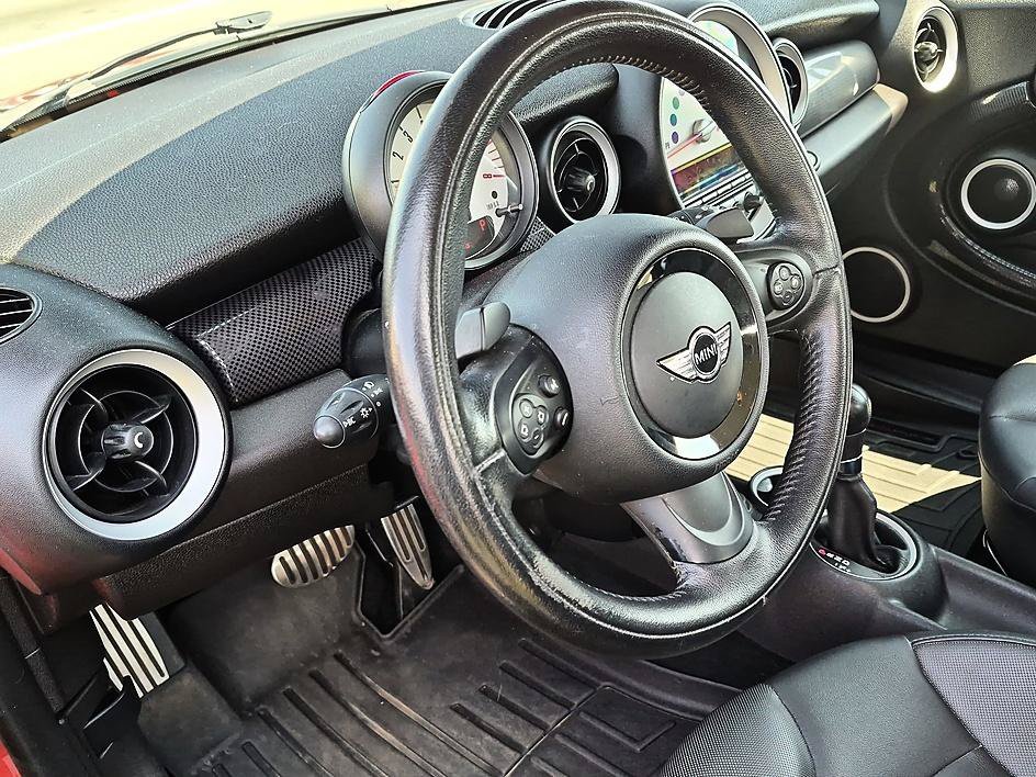 Used 2013 Spice Orange Metallic MINI S image 16