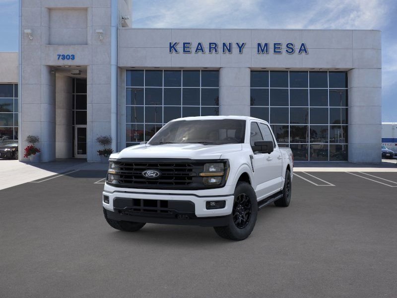 New 2026 Oxford White Ford XLT image 2