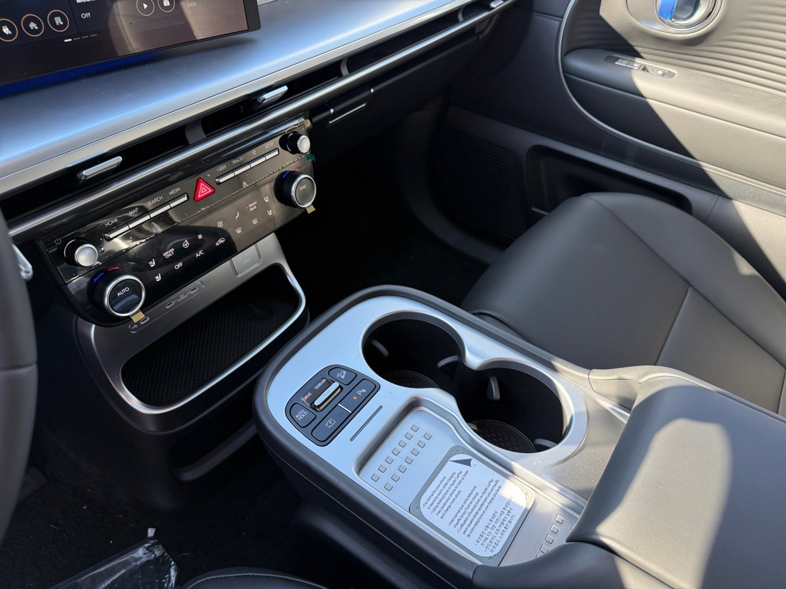 2026 Hyundai IONIQ 9 SEL - Photo 13