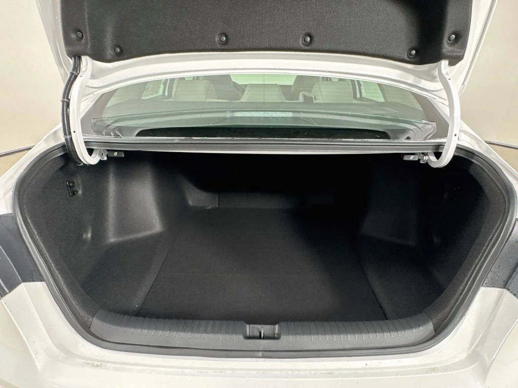 New 2026 Platinum White Pearl Honda EX-L image 31