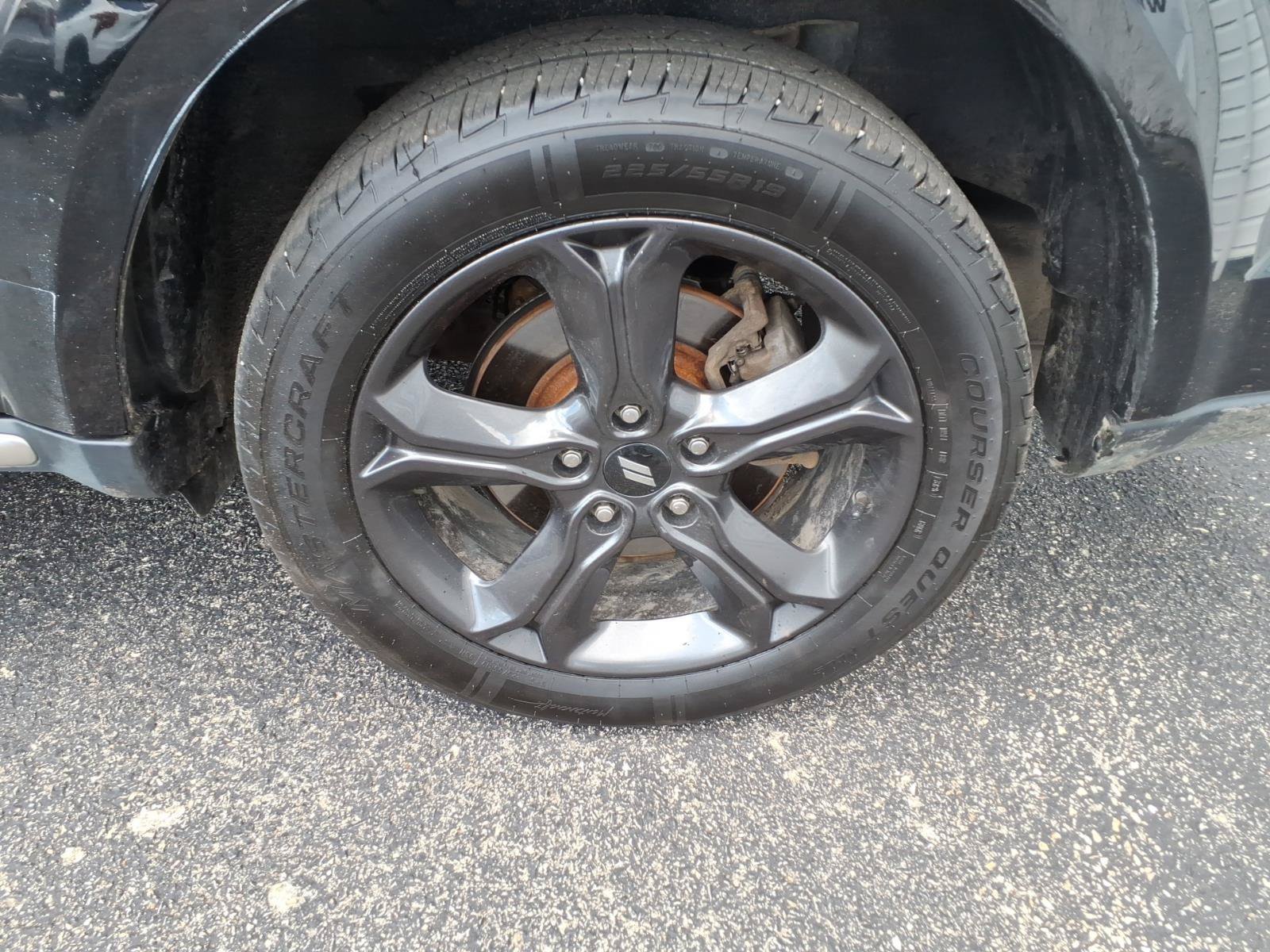 Used 2019 Pitch Black Clearcoat Dodge Crossroad image 17