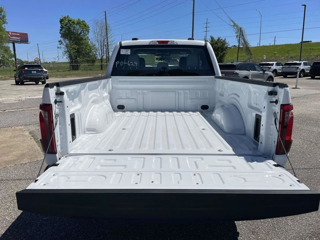 New 2026 Oxford White Ford XL image 10