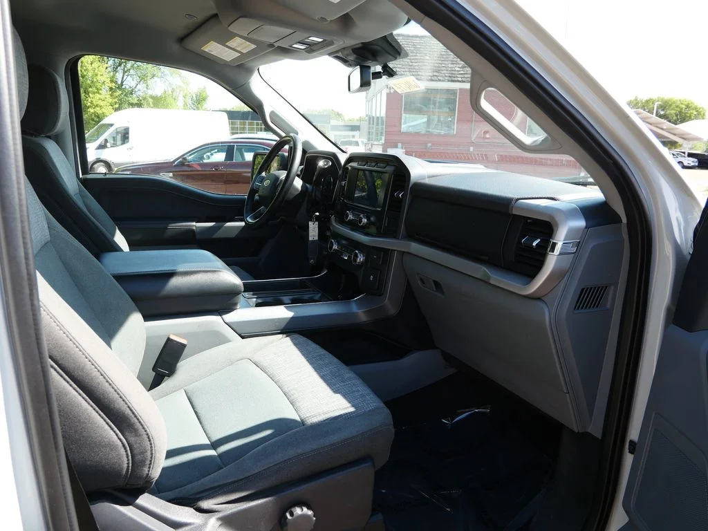 Used 2023 White Ford XLT image 11