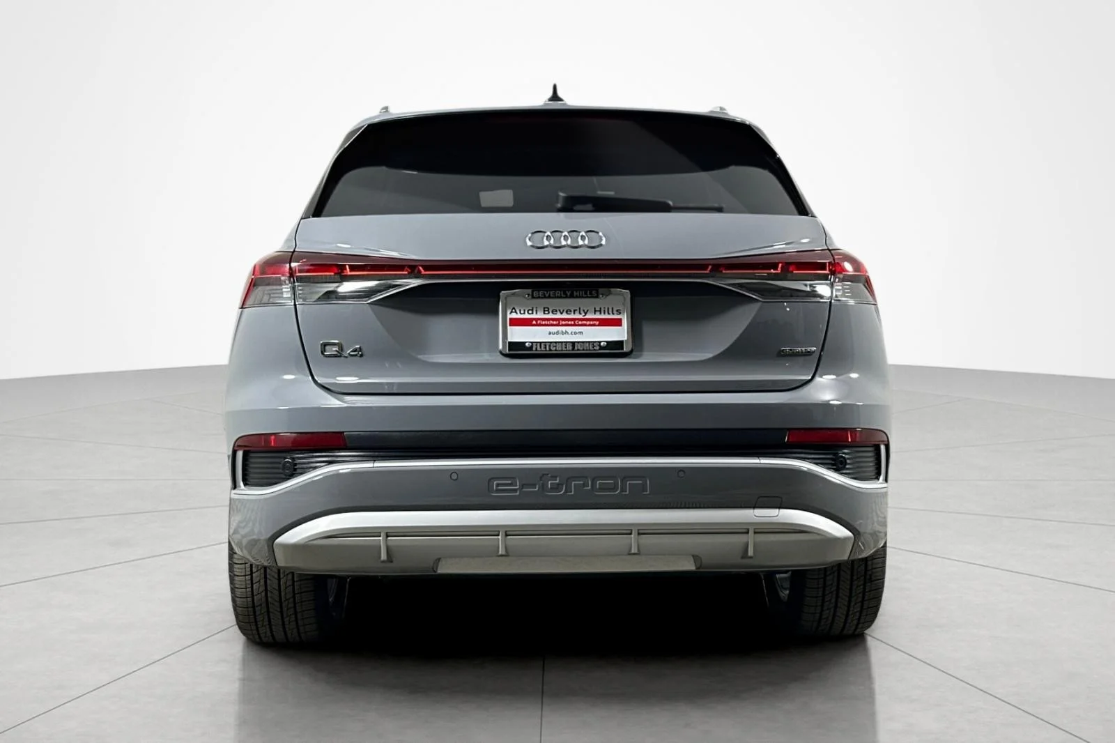 Used 2023 Pebble Gray Audi Premium Plus 50 quattro image 4