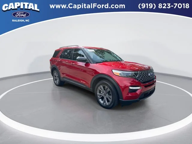 Used 2023 Red Ford XLT image 2