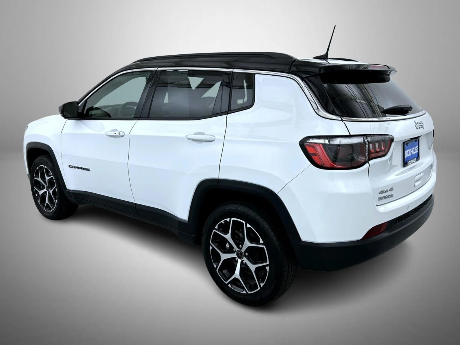 Used 2025 White Jeep Limited image 7