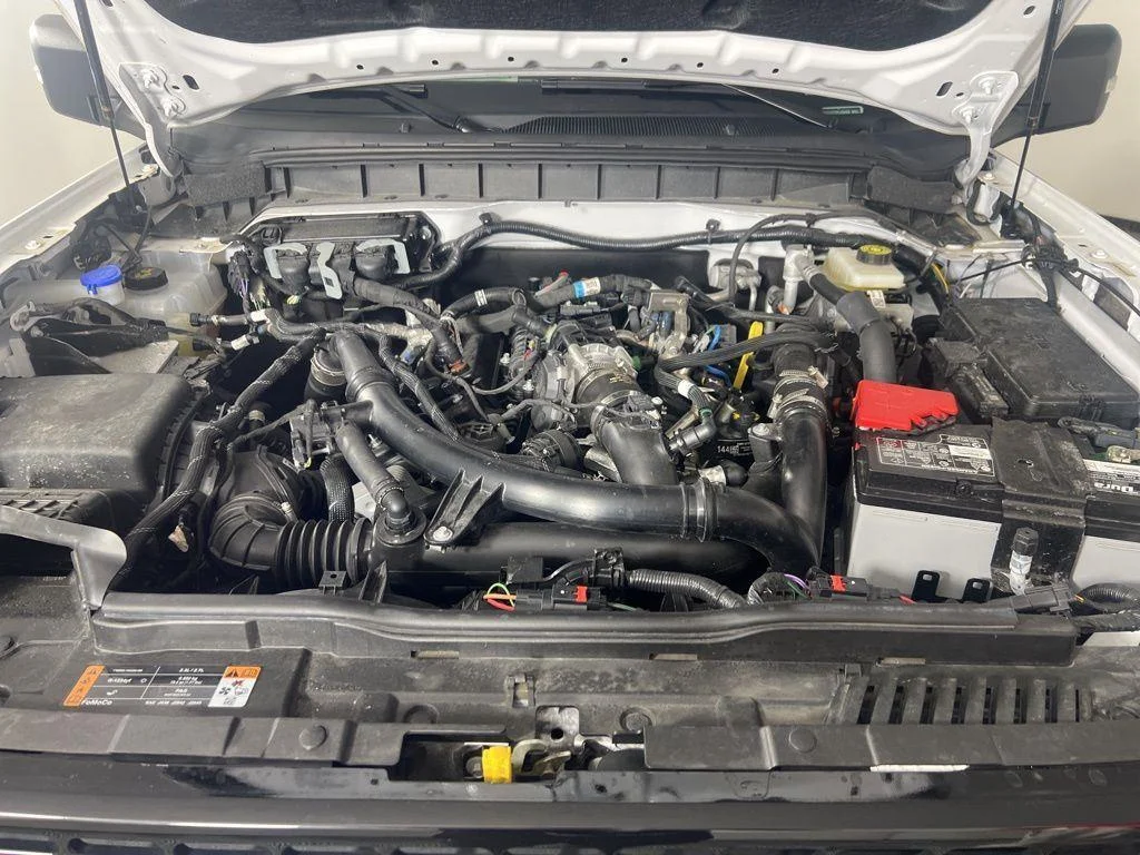 Used 2024 Oxford White Ford Wildtrak image 24